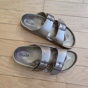 monochrome gold boho waterproof slide sandals | WMS 7.5